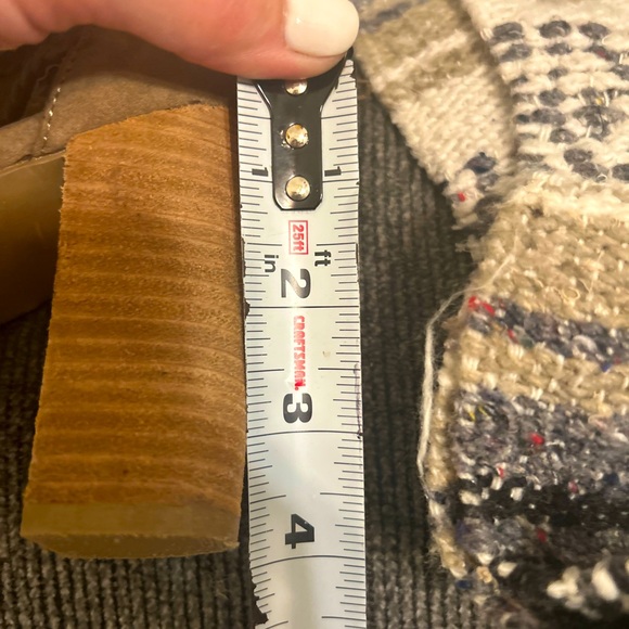 Report brand taupe high heel suede sandals with lace up front EUC - Picture 8 of 8